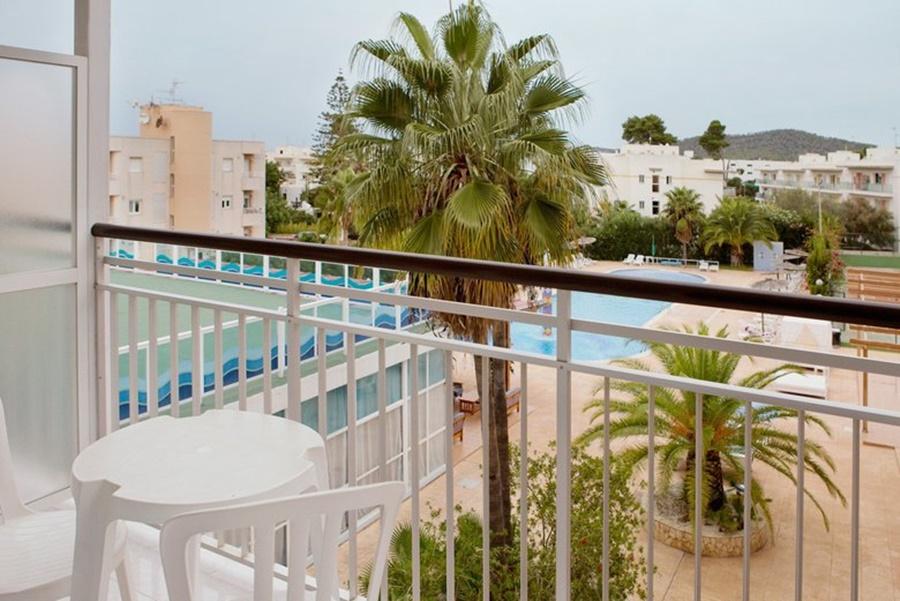 Hotel Vibra Isola - Adults Only Playa d'en Bossa Buitenkant foto